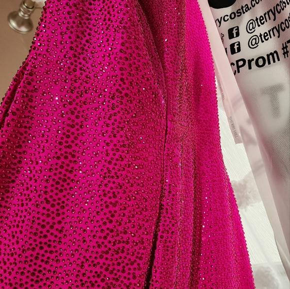 PROM DRESS - Sherri Hill - Picture 8 of 9